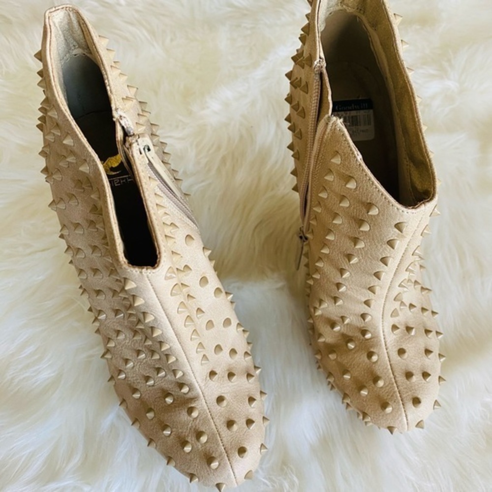 Sheikh all over studded wedge platform booties, Sz. 7